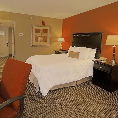 Hampton Inn Asheville - Biltmore Area Exteriör bild
