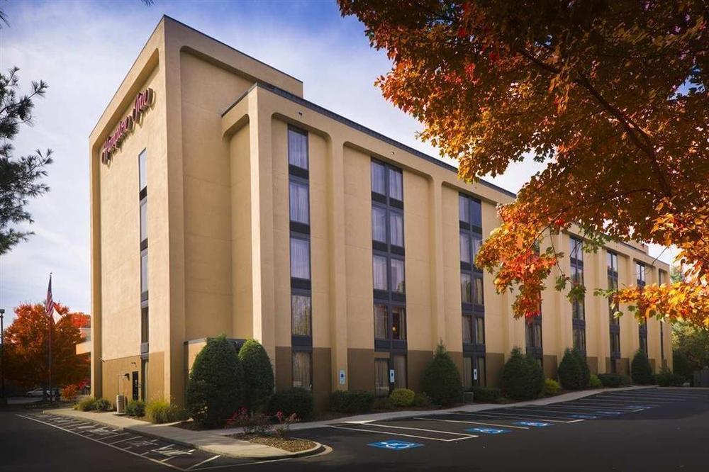 Hampton Inn Asheville - Biltmore Area Exteriör bild