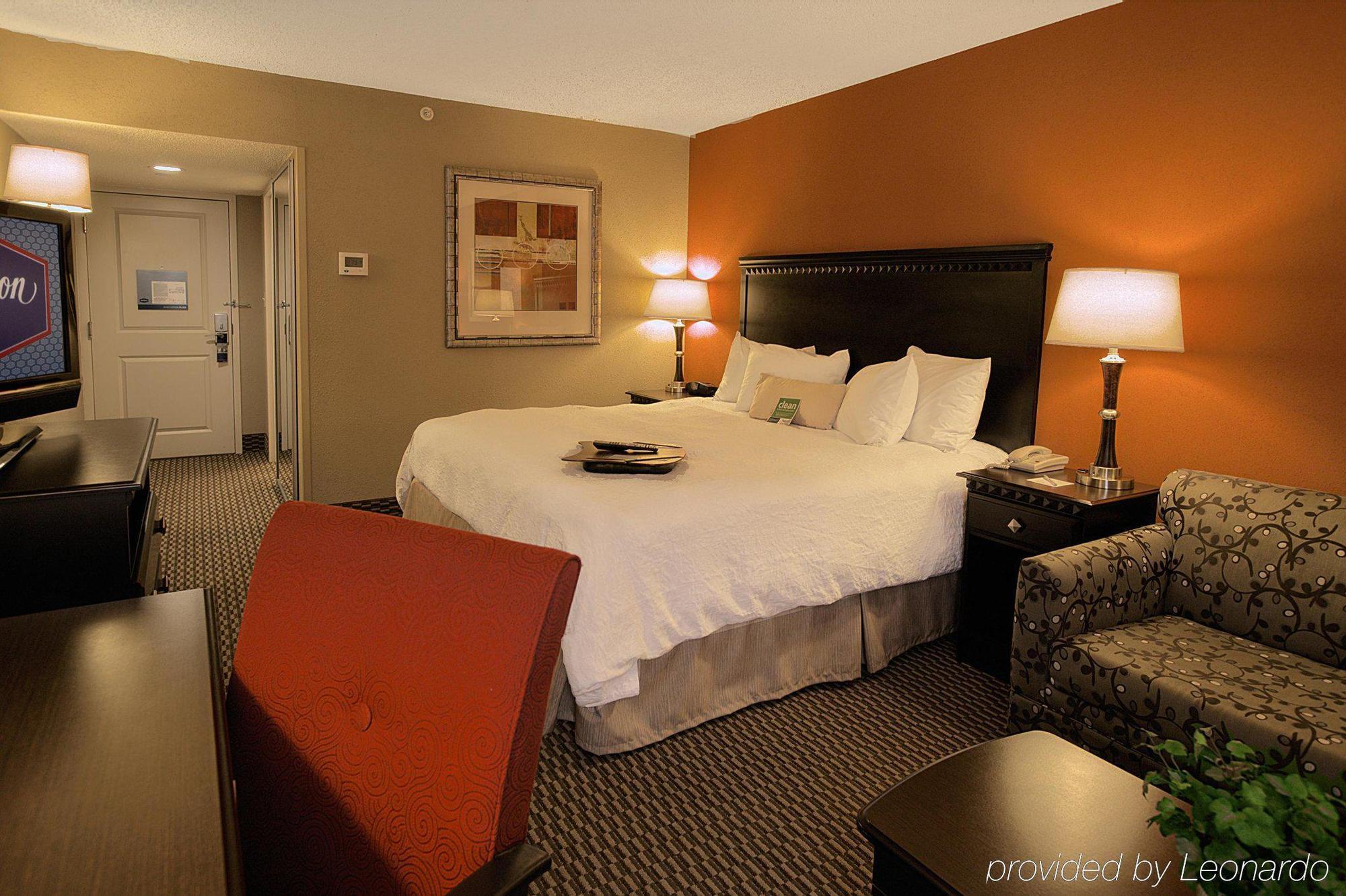 Hampton Inn Asheville - Biltmore Area Exteriör bild