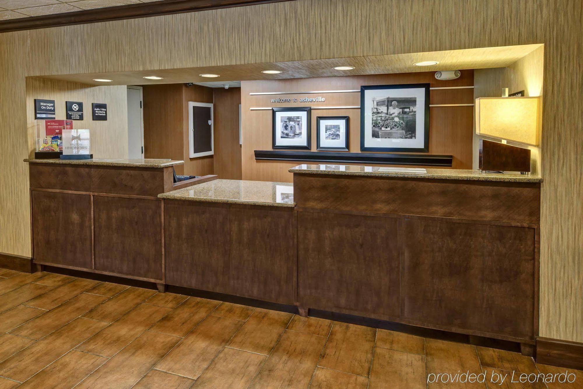 Hampton Inn Asheville - Biltmore Area Exteriör bild