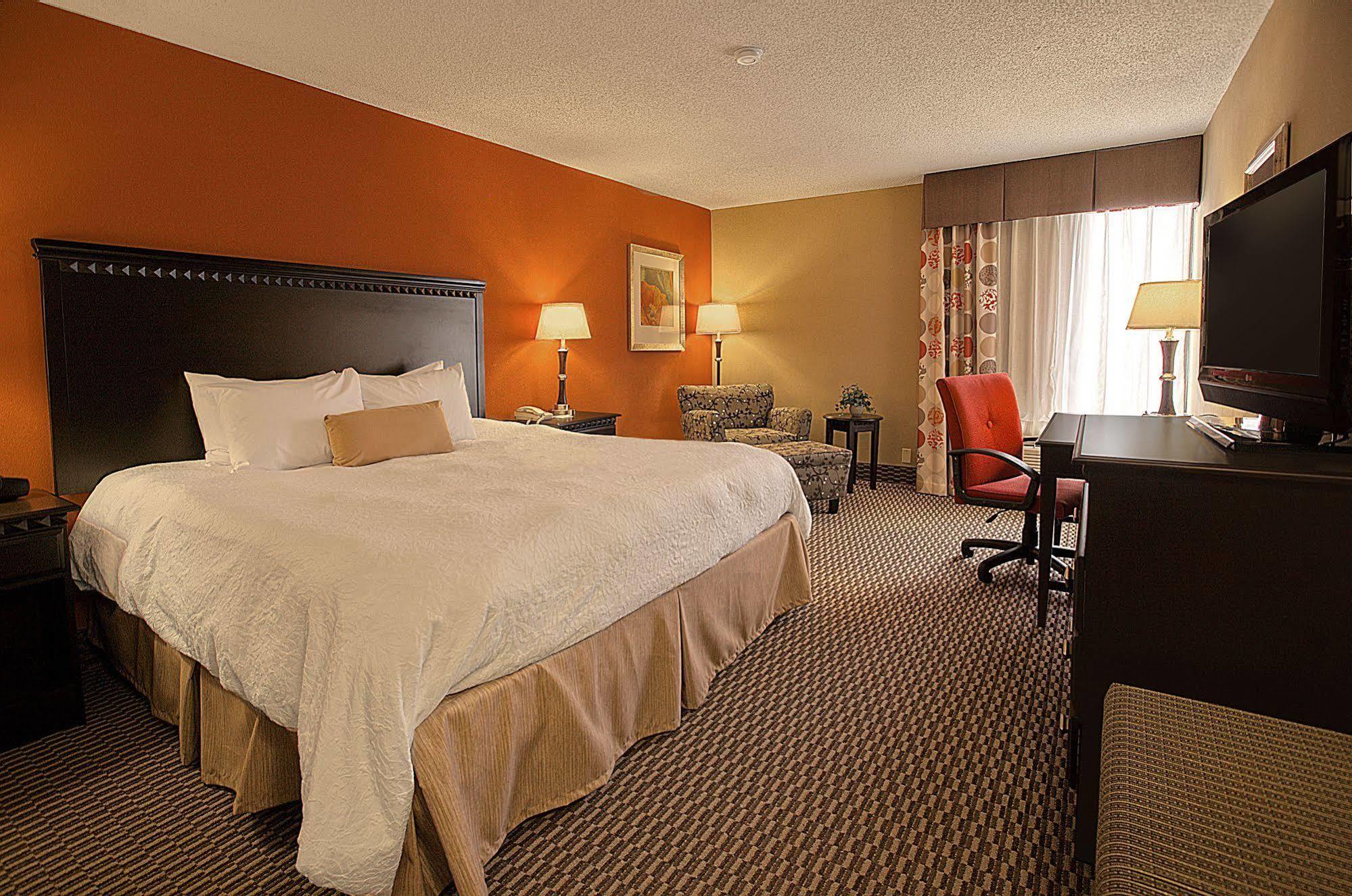 Hampton Inn Asheville - Biltmore Area Exteriör bild